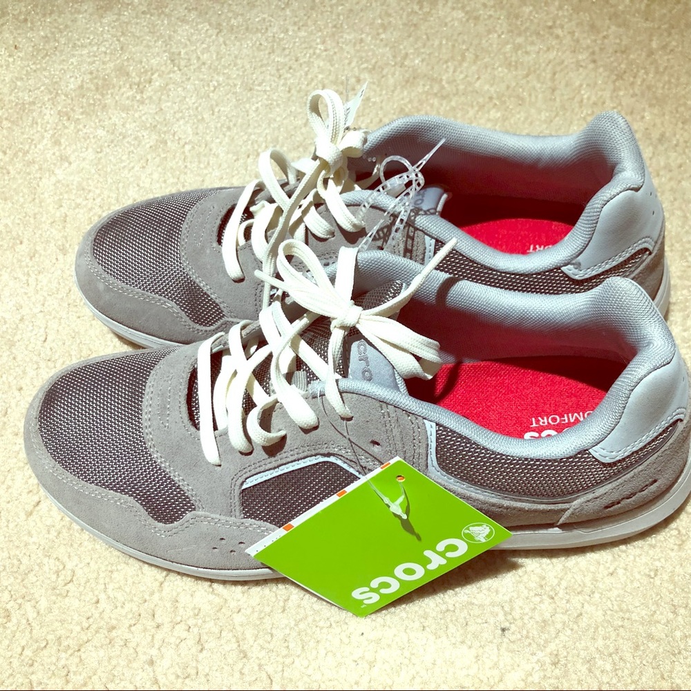 NWT Men's CROC tennis shoes - grey